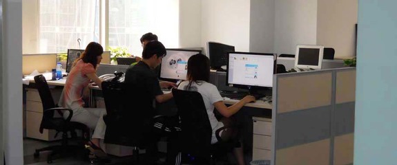 人工智能驅動未來 知識競賽軟件的基礎軟件開發探索